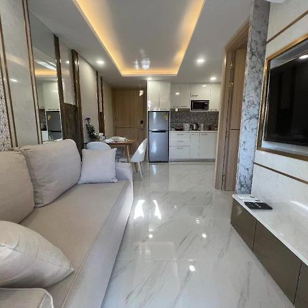 Romantic Beach Apartment芭堤雅水系高档酒店式公寓可做饭 Jomtien Exterior foto