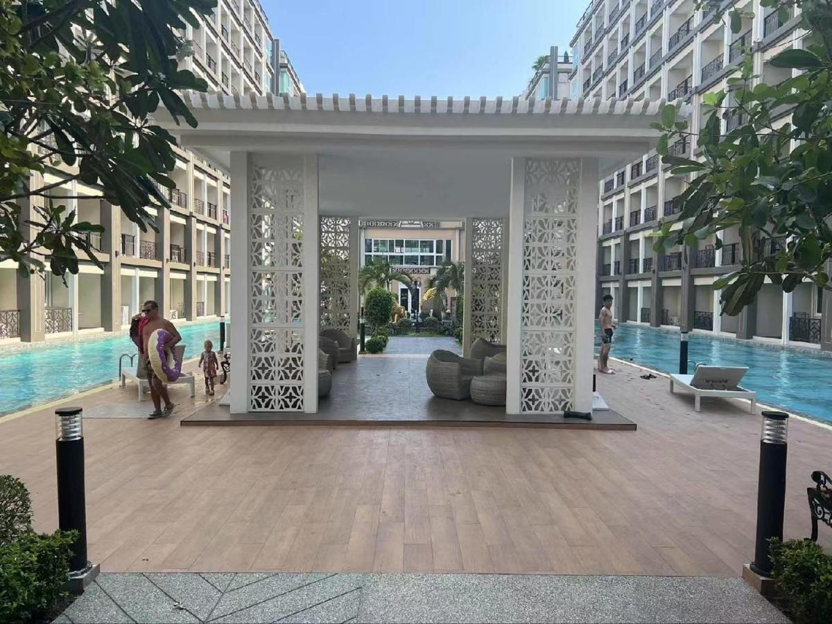 Romantic Beach Apartment芭堤雅水系高档酒店式公寓可做饭 Jomtien Exterior foto