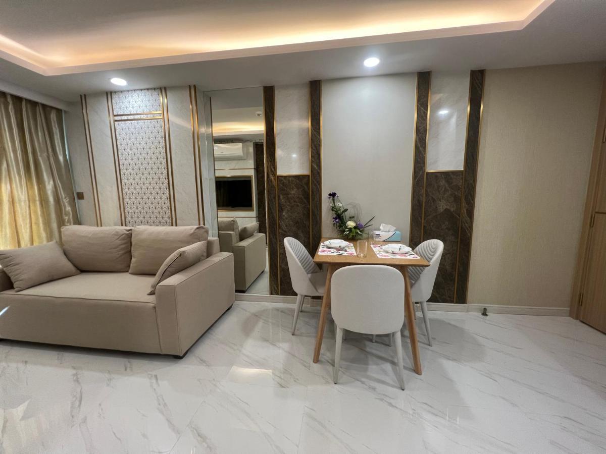Romantic Beach Apartment芭堤雅水系高档酒店式公寓可做饭 Jomtien Exterior foto